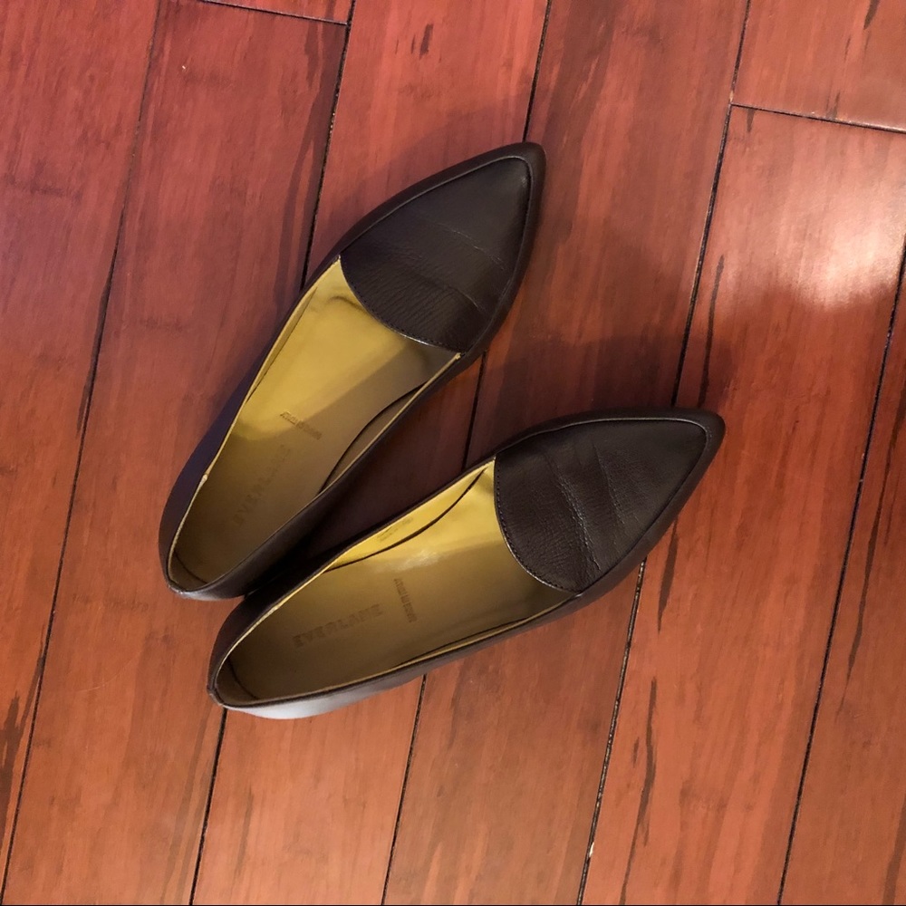Everlane Burgundy loafers